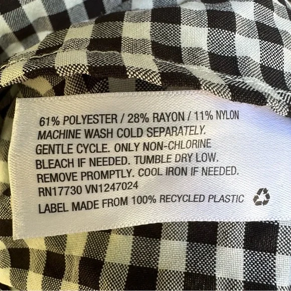 A New Day Gingham Puff Sleeve V Neck Blouse L - Picture 8 of 9